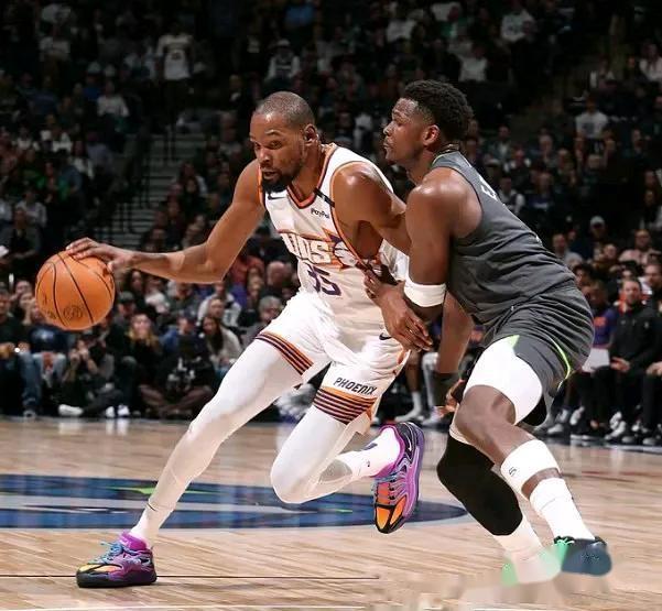 快船客场逆转篮网,保持西部前列的简单介绍 快船客场逆转篮网,保持西部前列的简单介绍