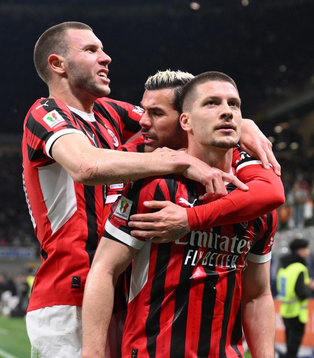 意大利队队员发挥出色，捍卫荣誉的简单介绍