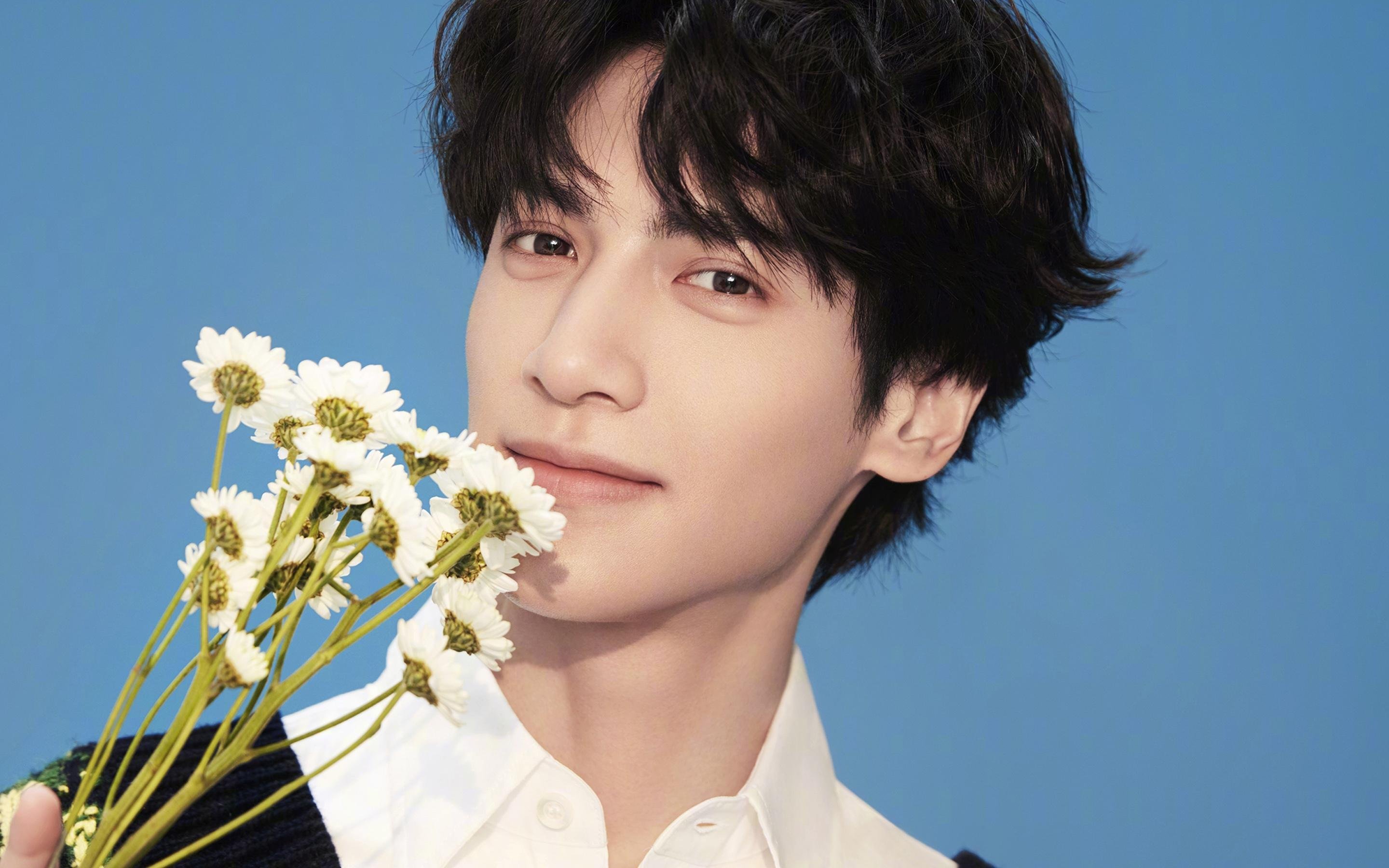 欧洲足球另类王冠，当其他豪门在领奖台微笑，这支草根球队在绞肉机中称王